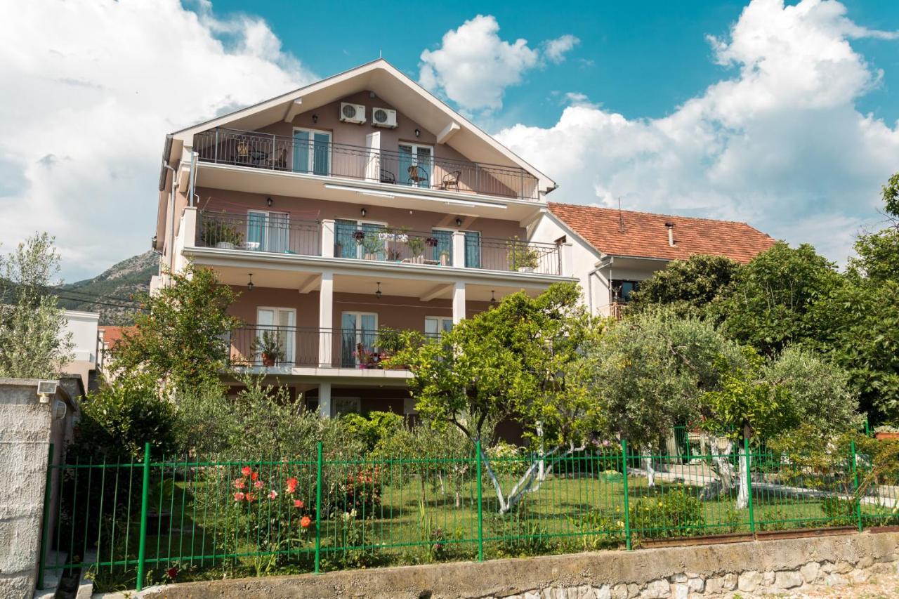 Apartments Lungomare Tivat Exterior foto