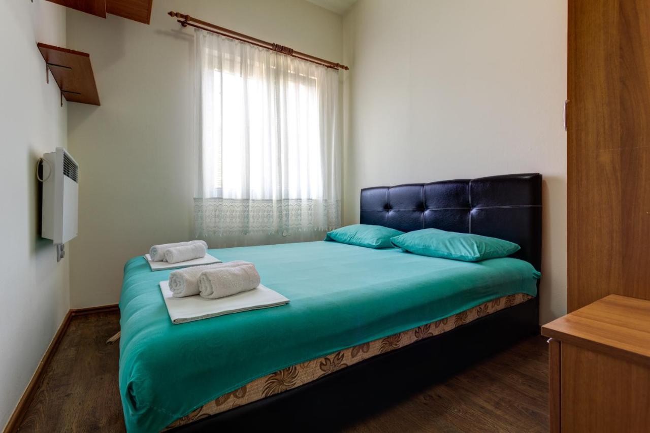 Apartments Lungomare Tivat Exterior foto